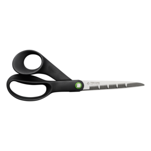 ZL-1074544 Fiskars skæri með tenntum eggjum 21 cm